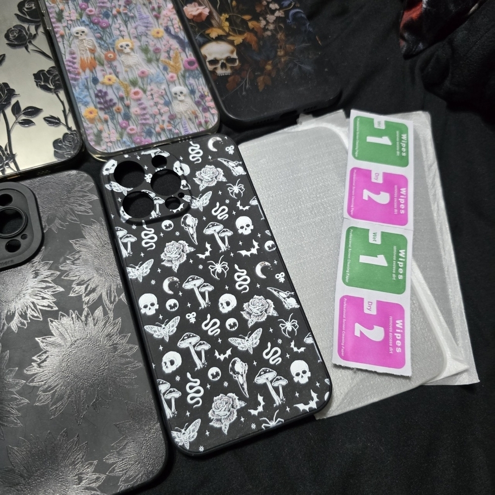 IPHONE 14 HUGE PHONE CASE BUNDLE! - Picture 9 of 9